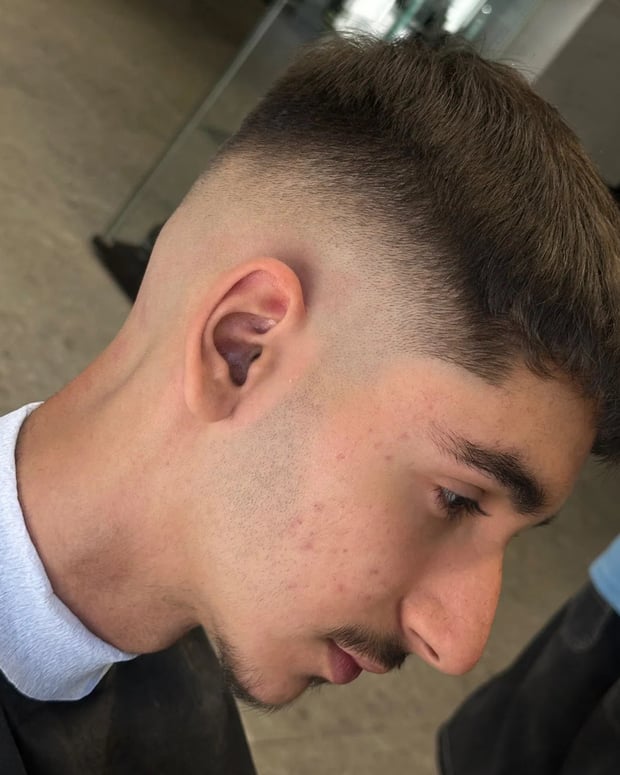 Ανδρικό κούρεμα skin fade